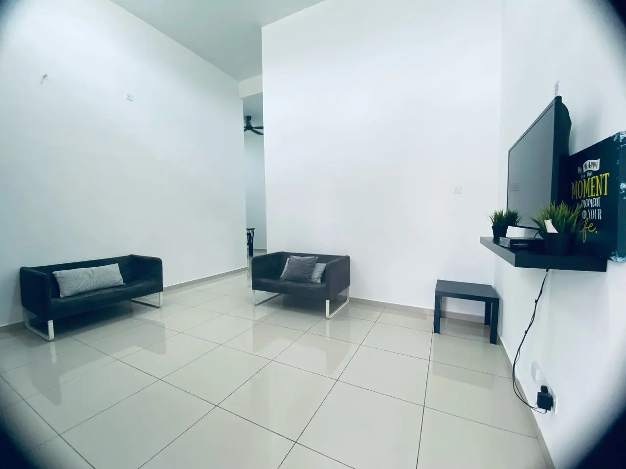ruang tamu utama homestay kotasas type i